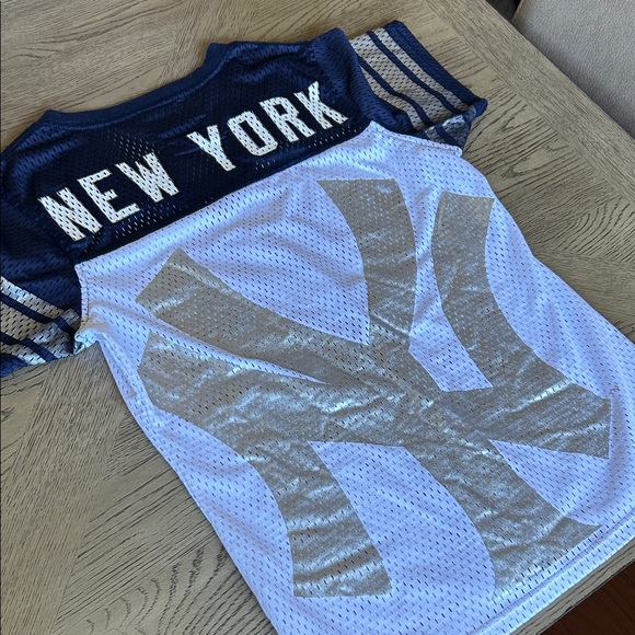 Women’s Mesh Yankees Jersey - Picture 3 of 11